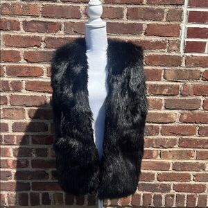 Chic Black Faux Fur Vest